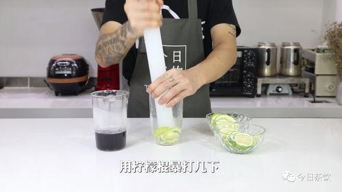奶茶制作视频爆料,跟随视频学习奶茶制作技巧